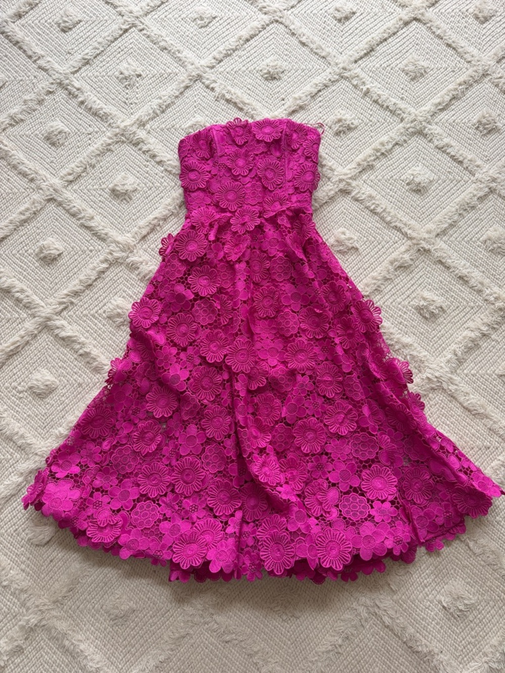 Helsi Florence Strapless Midi Dress - Picture 3 of 6